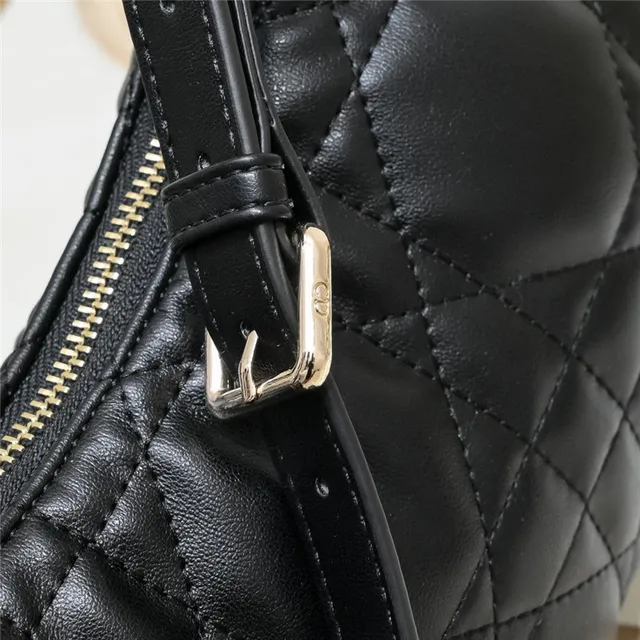 Chanel 22 Bag Black Gold Quilted Diamond-Stitch Leather Strap Chain Bag 14