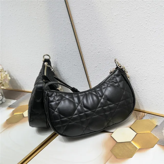 Chanel 22 Bag Black Gold Quilted Diamond-Stitch Leather Strap Chain Bag 17