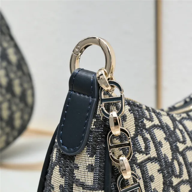 Chanel 22 Bag Black Gold Quilted Diamond-Stitch Leather Strap Chain Bag 23