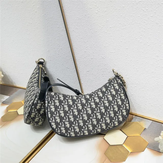 Chanel 22 Bag Black Gold Quilted Diamond-Stitch Leather Strap Chain Bag 24