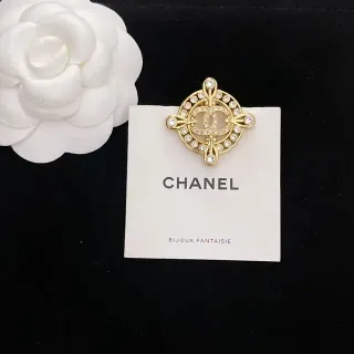 Chanel Bijoux Fantaisie Gold Transparent Crystal-Embellished Brooch