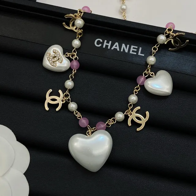 Chanel CC Heart Charm Necklace White Pink Gold-Tone Chain Pearlized Charms Necklace 2