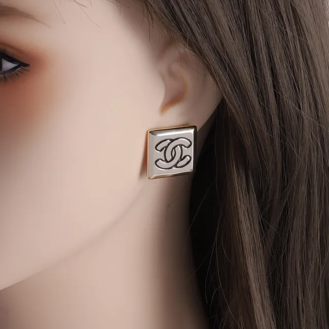 Chanel CC Logo Brooch Silver Black Square Metallic Interlocking Brooch 2