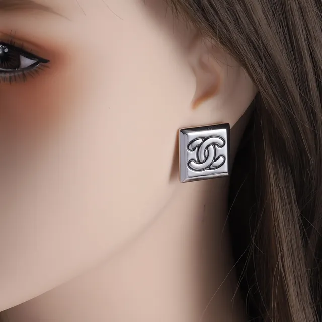 Chanel CC Logo Brooch Silver Black Square Metallic Interlocking Brooch 3