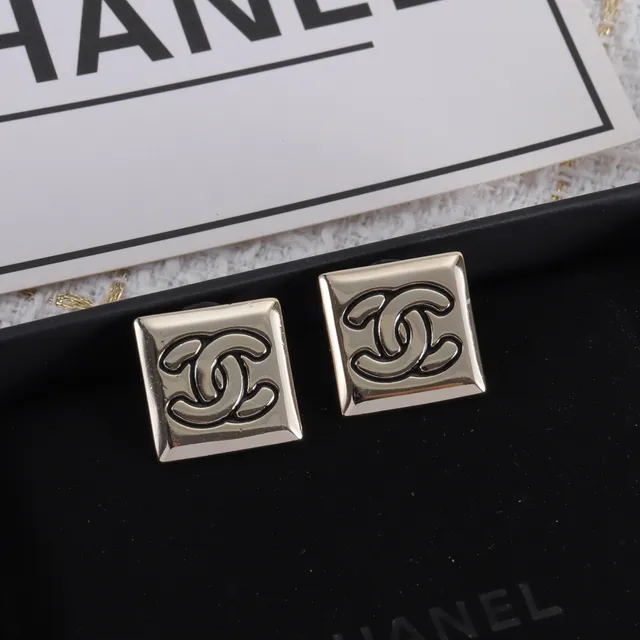 Chanel CC Logo Brooch Silver Black Square Metallic Interlocking Brooch 9