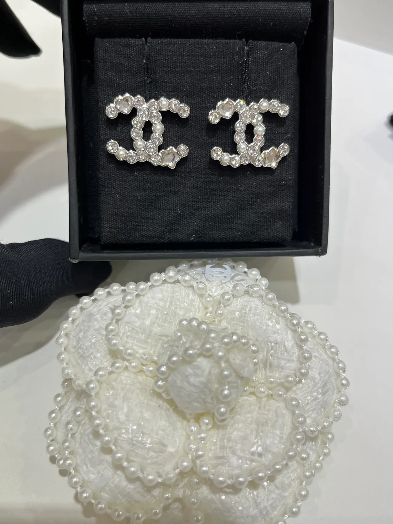 Chanel CC Logo Pearl and Crystal Star Heart Earrings 5