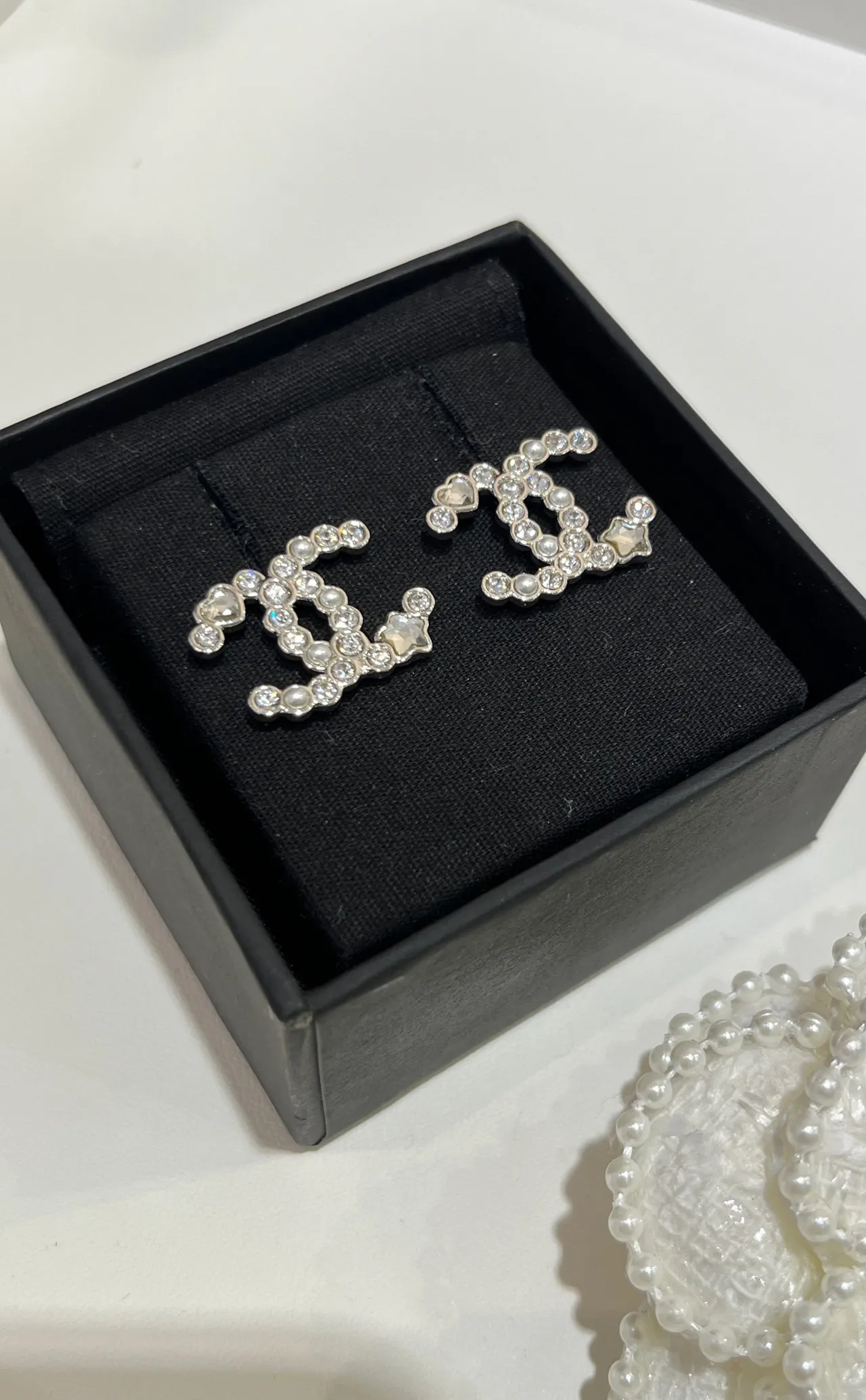 Chanel CC Logo Pearl and Crystal Star Heart Earrings 6