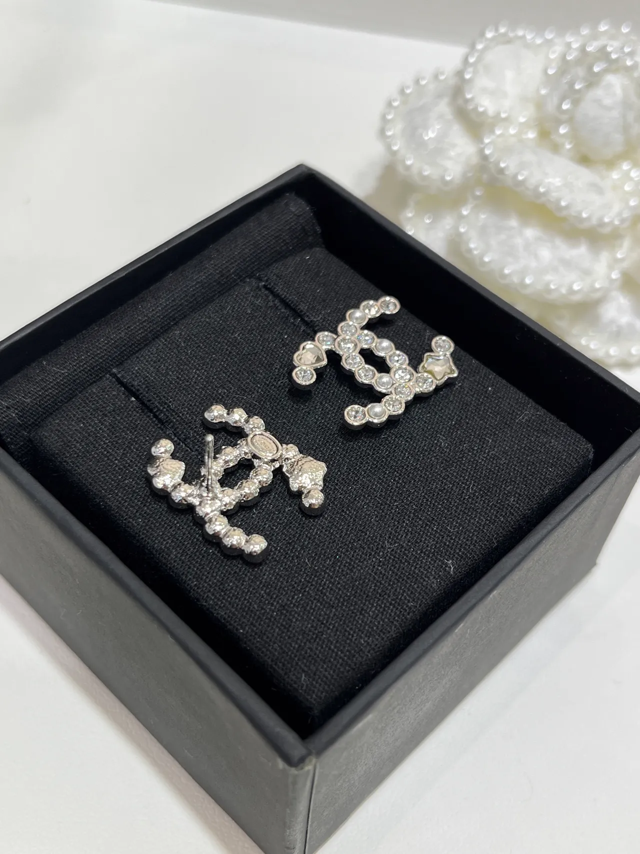 Chanel CC Logo Pearl and Crystal Star Heart Earrings 7