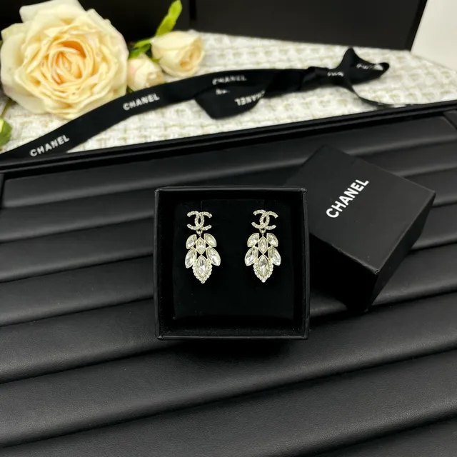 Chanel Crystal Chandelier CC Logo Earrings 5