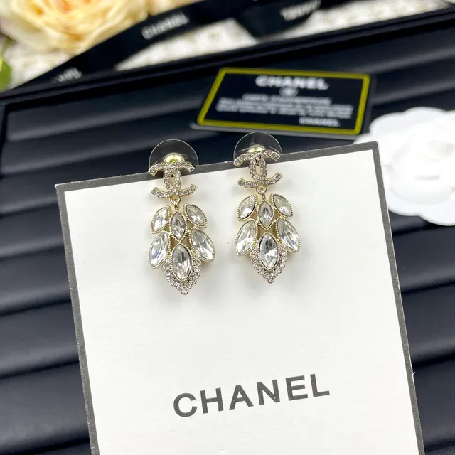 Chanel Crystal Chandelier CC Logo Earrings 8