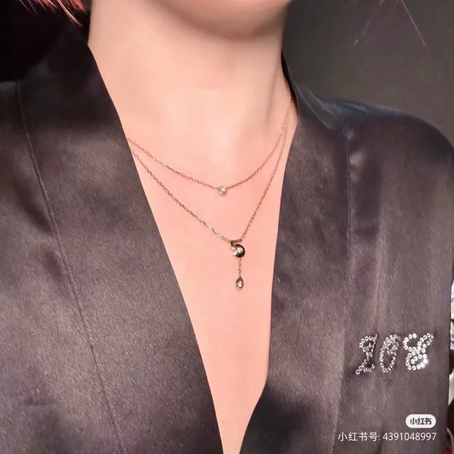 Chanel Gold White Rose Pavé-Set Diamonds Necklace 8