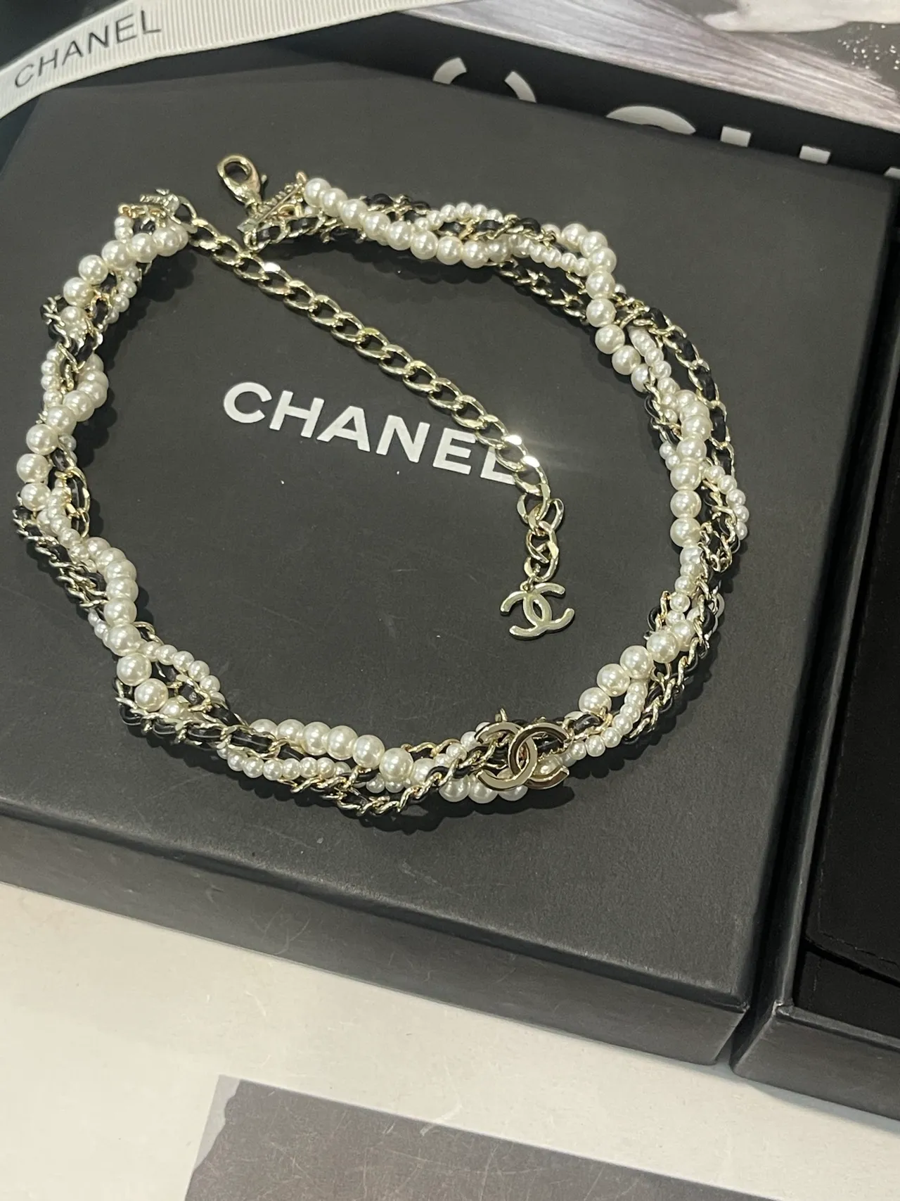 Chanel Pearl and Chain Interwoven Choker Necklace 5