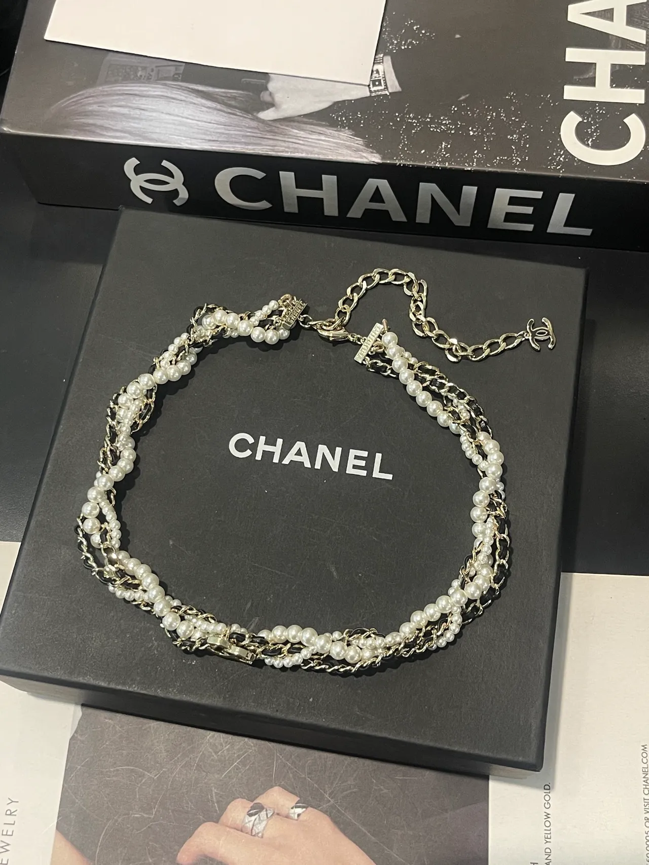 Chanel Pearl and Chain Interwoven Choker Necklace 9