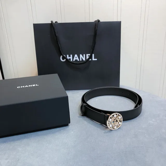 Chanel Pearl and Crystal Buckle Leather Belt 6