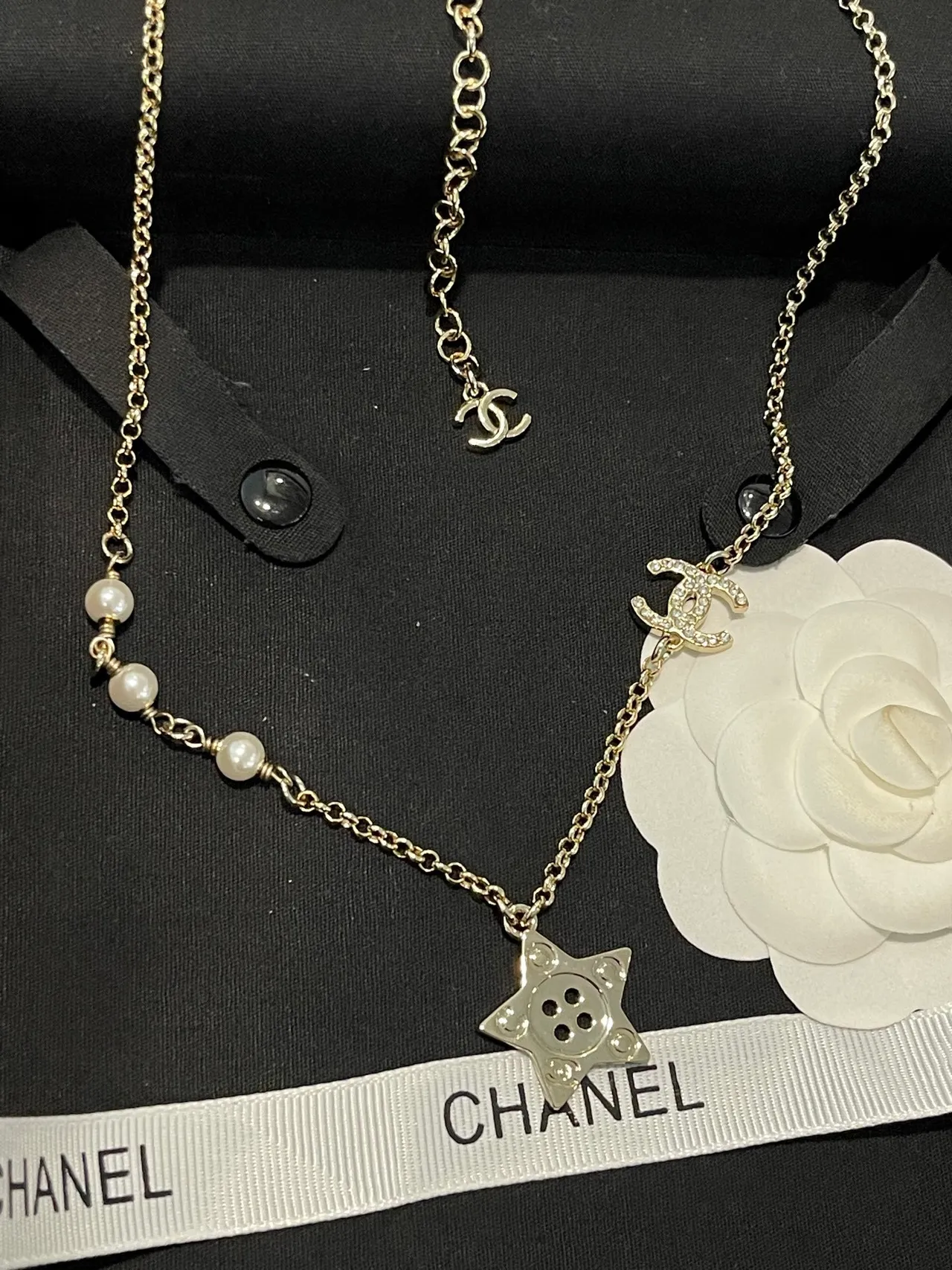 Chanel Star Collection Gold-Tone Pearl and CC Logo Necklace 2