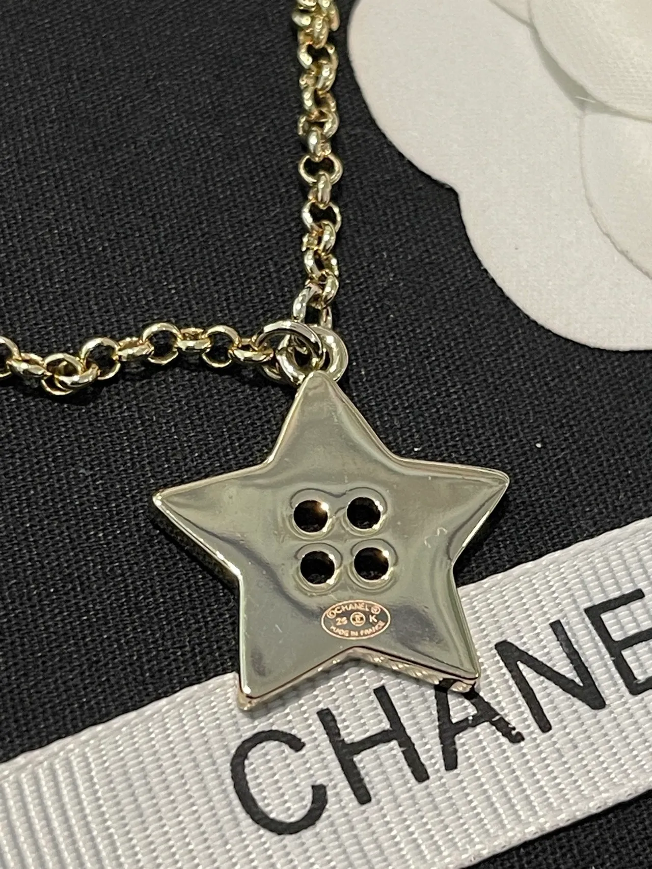 Chanel Star Collection Gold-Tone Pearl and CC Logo Necklace 5