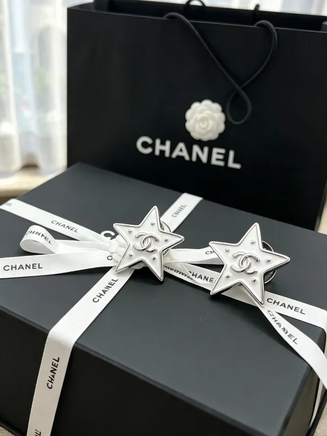 Chanel Star White Silver Enamel Earrings 7