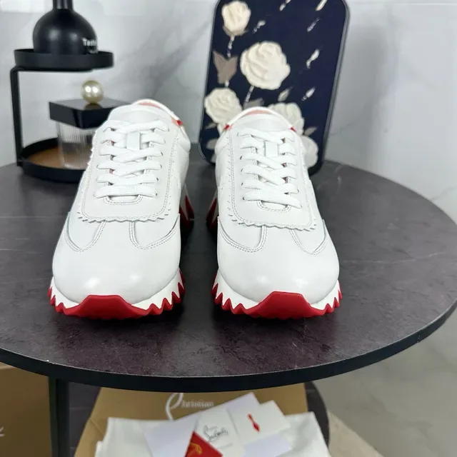 Christian Louboutin Loubi Run Blanc Rouge Cuir Supérieur Détail de Borde Ondulé Sneakers Lifestyle 4