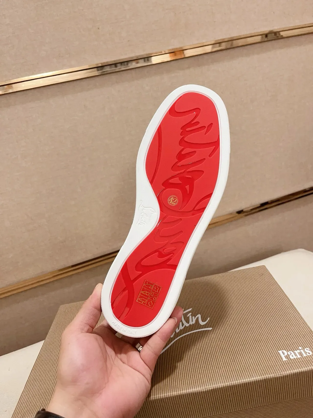 Christian Louboutin Louis Junior Spikes Cinza Branco Xadrez Parte Superior Têxtil Remates Conicos Prateados na Ponta Tênis Lifestyle 9