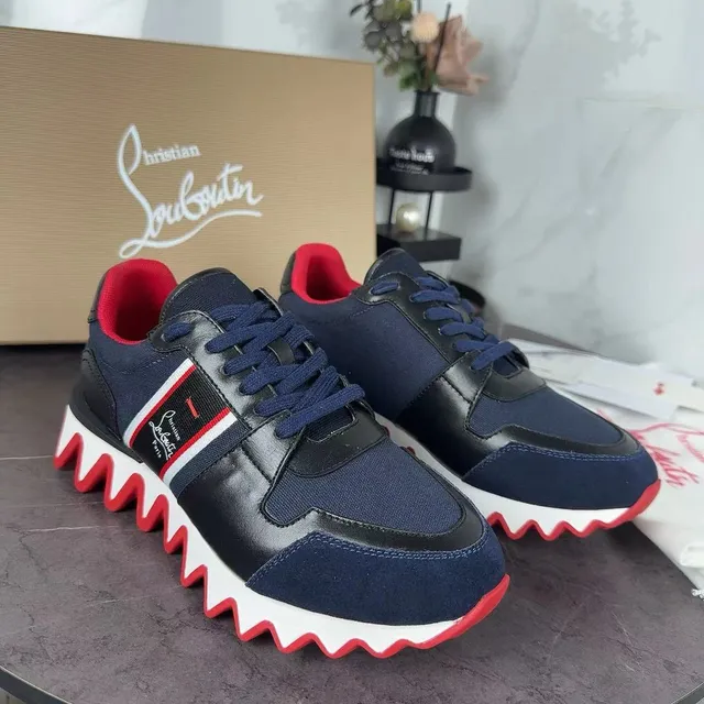 Christian Louboutin Tênis Chunky com sola intermediária ondulada em textil e couro preto superior navy red 4