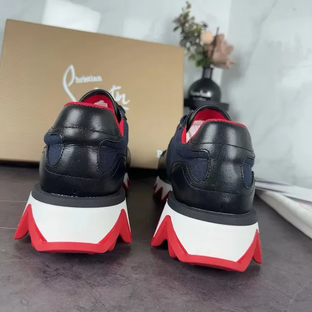 Christian Louboutin Tênis Chunky com sola intermediária ondulada em textil e couro preto superior navy red 9