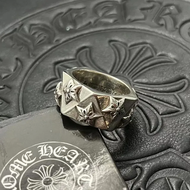 Chrome Hearts Motif de Croix Bande Géométrique Facetée Argent Motifs Saillants Bague 8