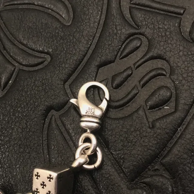 Chrome Hearts Pulseira Dados Prata Charms Motivos Florais Sunburst 6