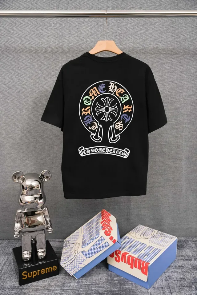 Chrome Hearts ट्रिपल क्रॉस ग्राफिक काली टी-शर्ट 2
