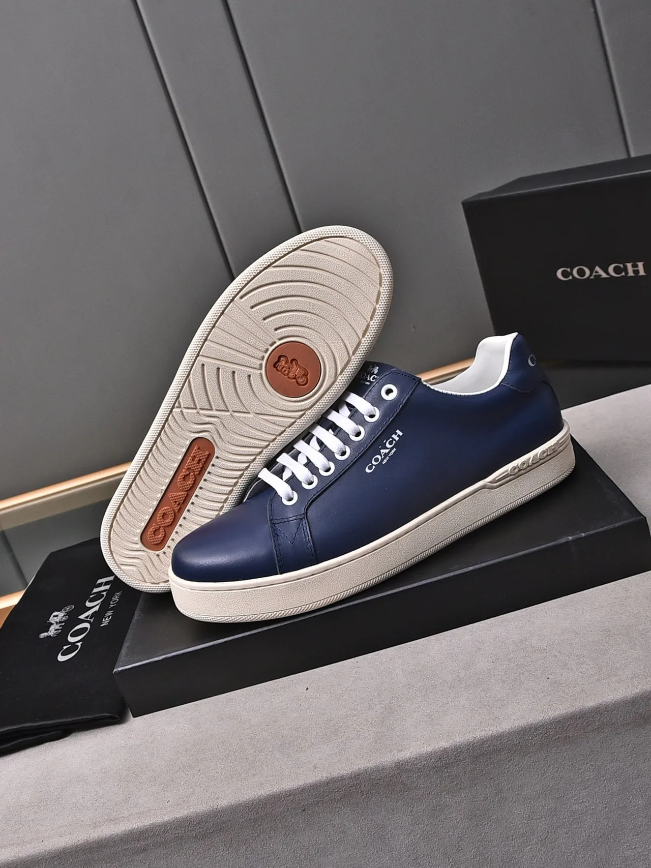 Coach Navy Leather Low-Top Lifestyle Sneakers 4