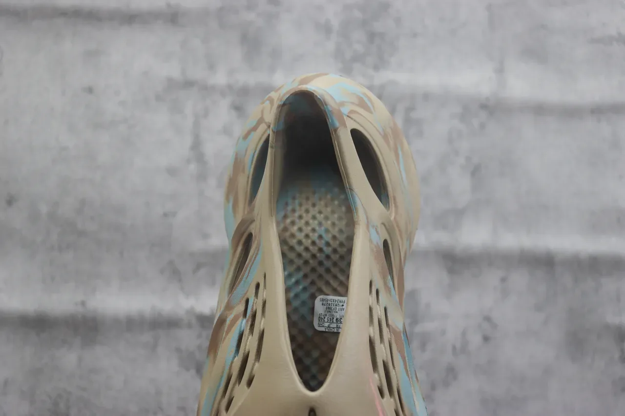 Crocs Classic Clog Beige Marbled Blue Pink Foam Clog 4