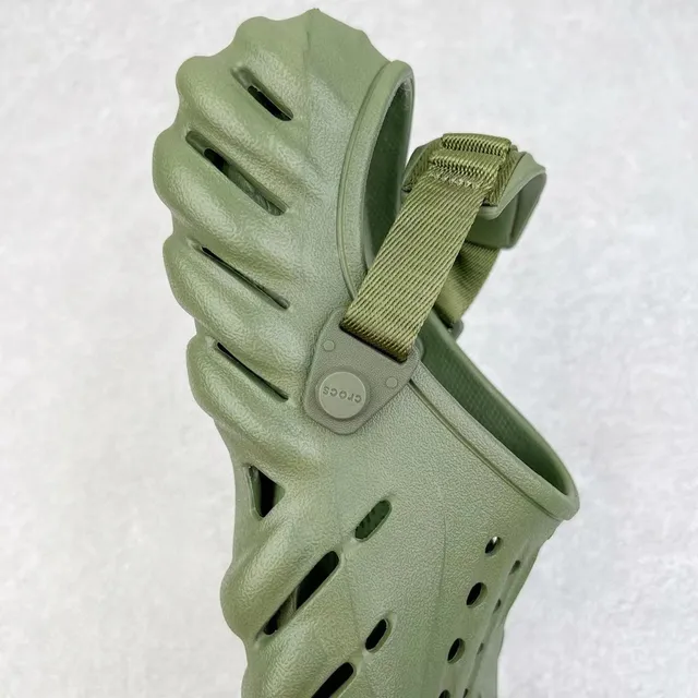 Crocs Echo Clog Olive Green Molded Foam Clog 5