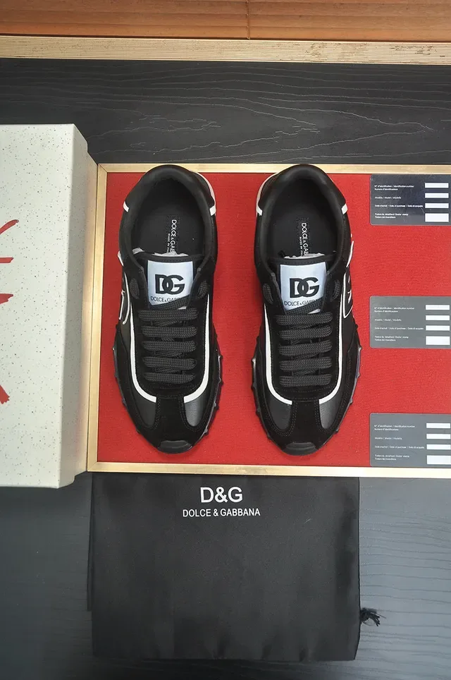 DC Shoes Black White Low-Top Mixed-Material Upper Lifestyle Sneakers 3