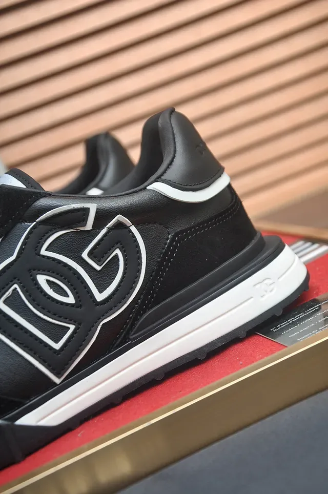 DC Shoes Black White Low-Top Mixed-Material Upper Lifestyle Sneakers 9