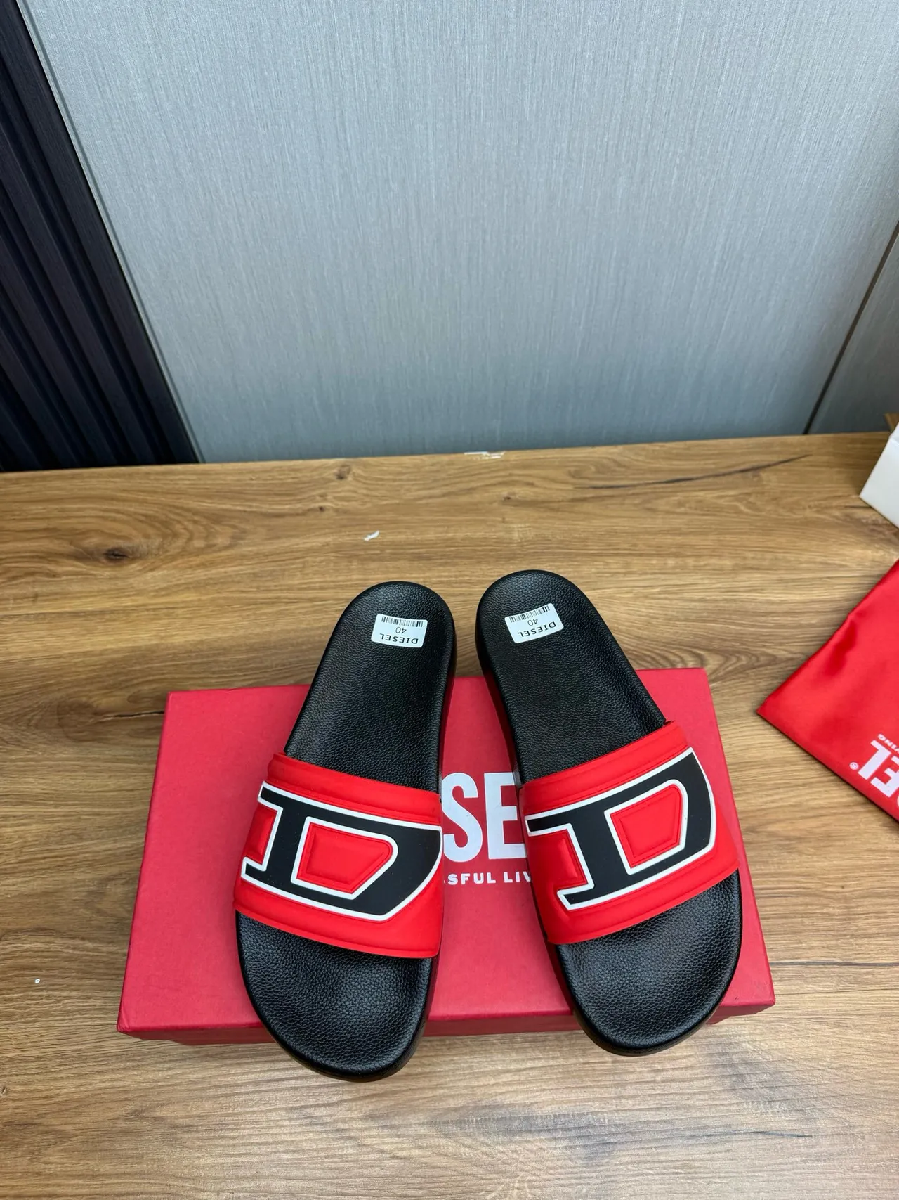 Diesel D-Slide Red Black White Molded Strap Slippers 2