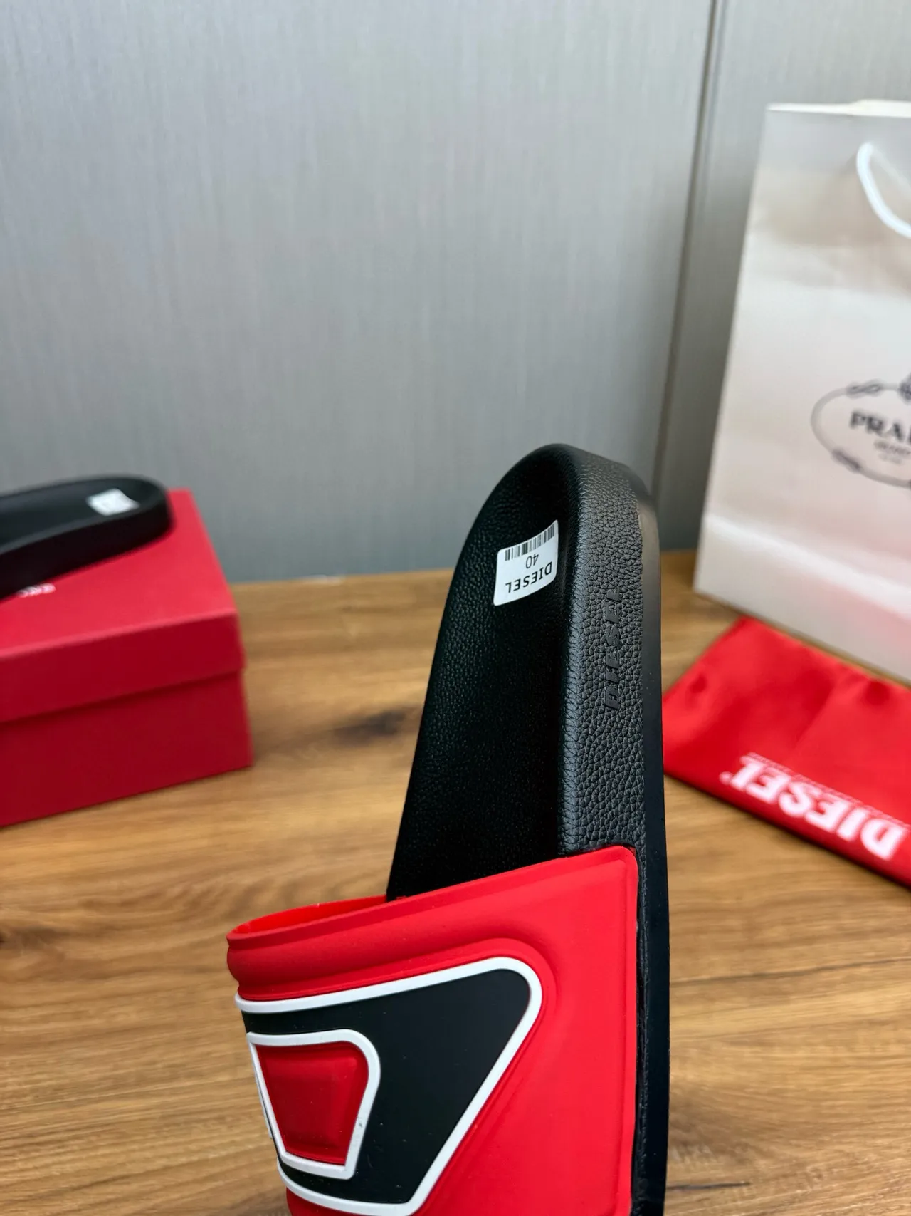 Diesel D-Slide Red Black White Molded Strap Slippers 9