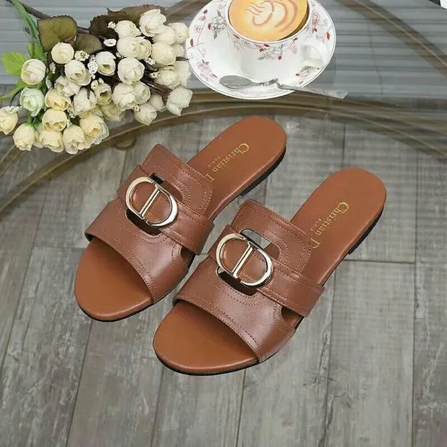 Christian Dior বাদামি রূপালি ডাবল স্ট্র্যাপ ধাতব CD বাকেল স্লিপার্স 5