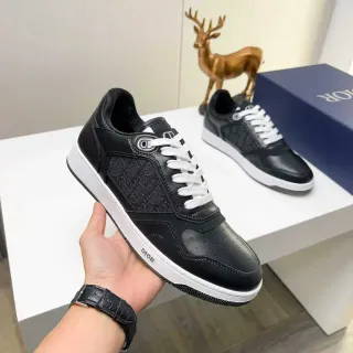 Dior B23 حذاء لايف ستايل جلد أسود وجاكار أوبليك