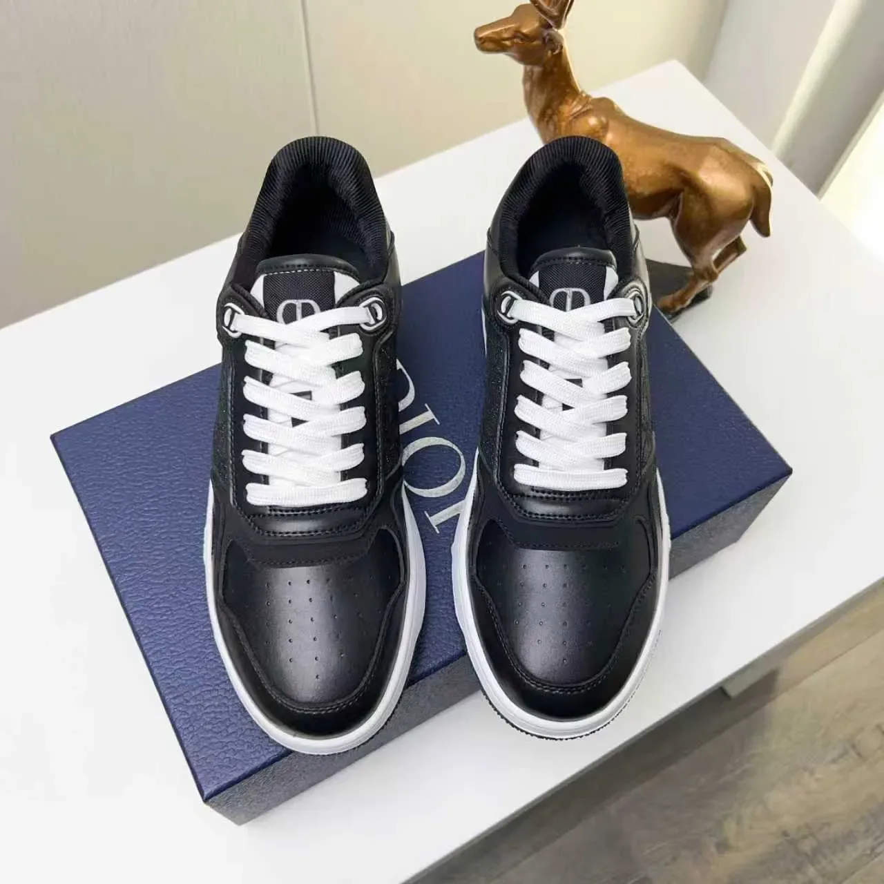 Dior B23 Sneakers Lifestyle en Cuir Noir et Jacquard Oblique 3