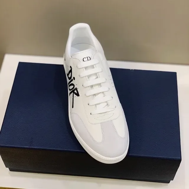 Dior B23 White and Black Script Logo Lifestyle Sneakers 3