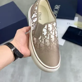 Dior بيج أبيض مطبوع مونوغرام كانفاس سكوب سنيكرز لايف ستايل