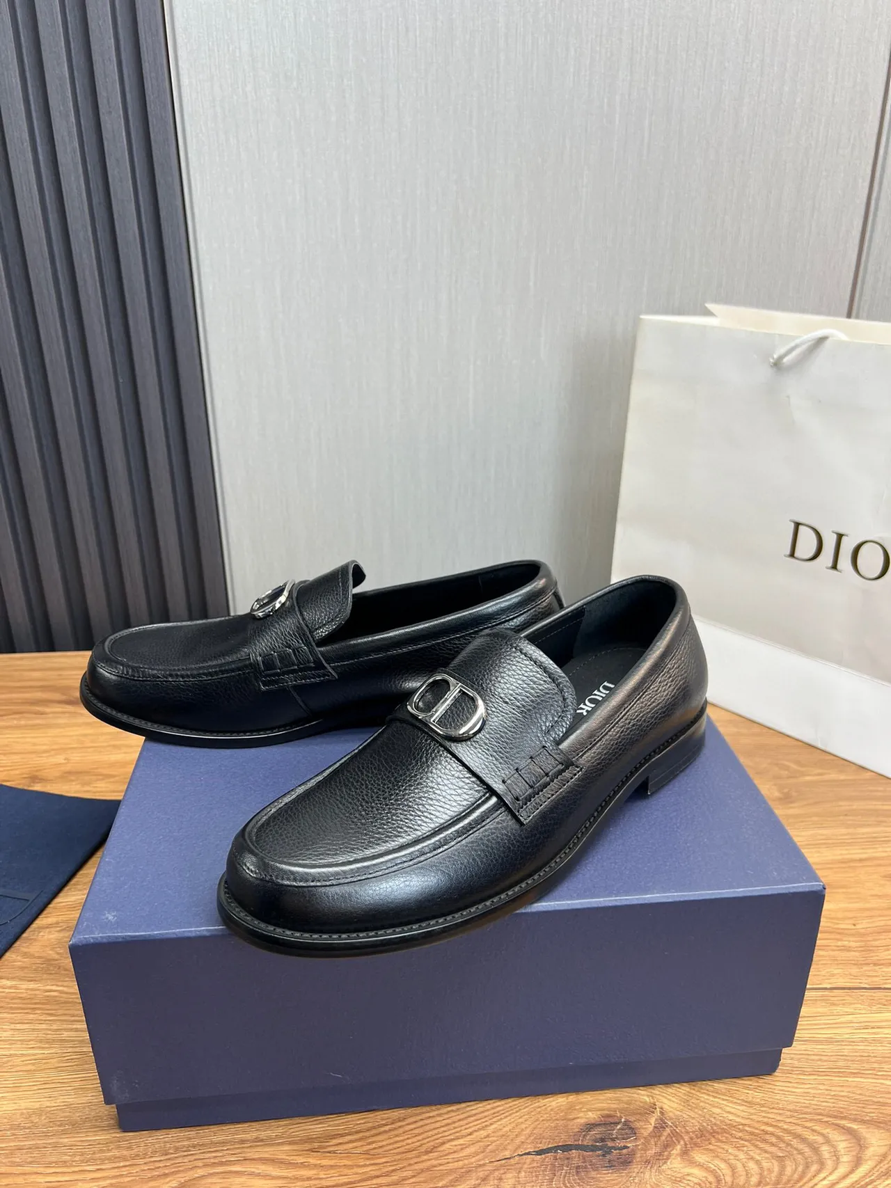 Dior Black Silver Pebbled Leather Metal D-Buckle Loafer 3