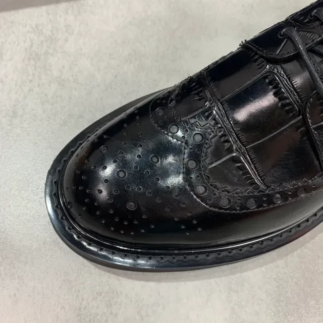Dior Black Wingtip Patent And Textured Leather Brogue 5