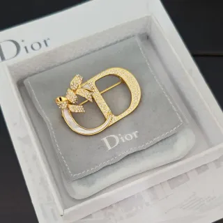 Dior CD Bow Crystal-Pavé Gold-Tone Brooch