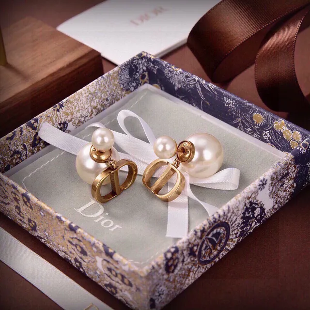 Dior CD Motif Double Pearl Earrings 5