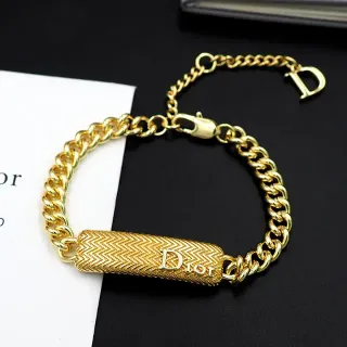 Dior pulsera de oro cadena Curb texturizada barra rectangular