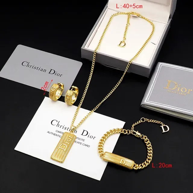 Dior Gold Curb Chain Textured Rectangular Bar Bracelet 5