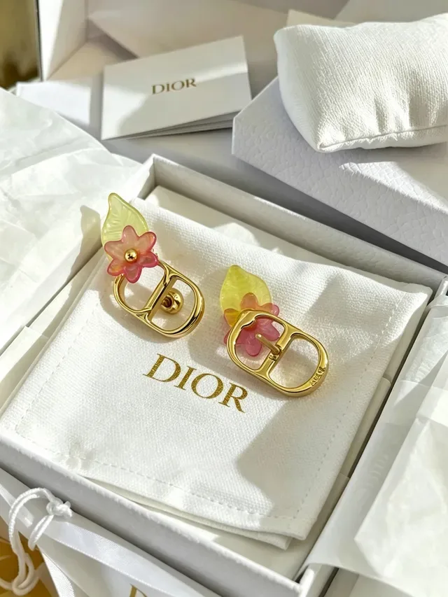 Dior Gold Pink CD Logo Frame Translucent Resin Flowers Earrings 4