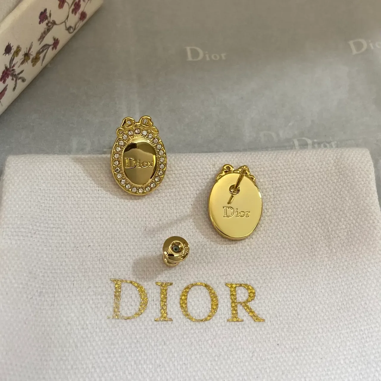 Dior Gold-Tone Crystal Halo Bow Stud Earrings 2