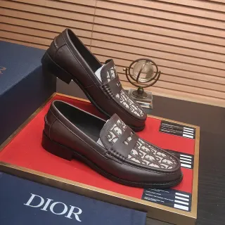 Dior Oblique भूरी चमड़े मोनोग्राम वैंप लोअफर