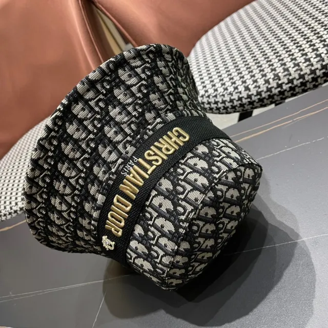 Dior Oblique Monogram Chapeau seau 4